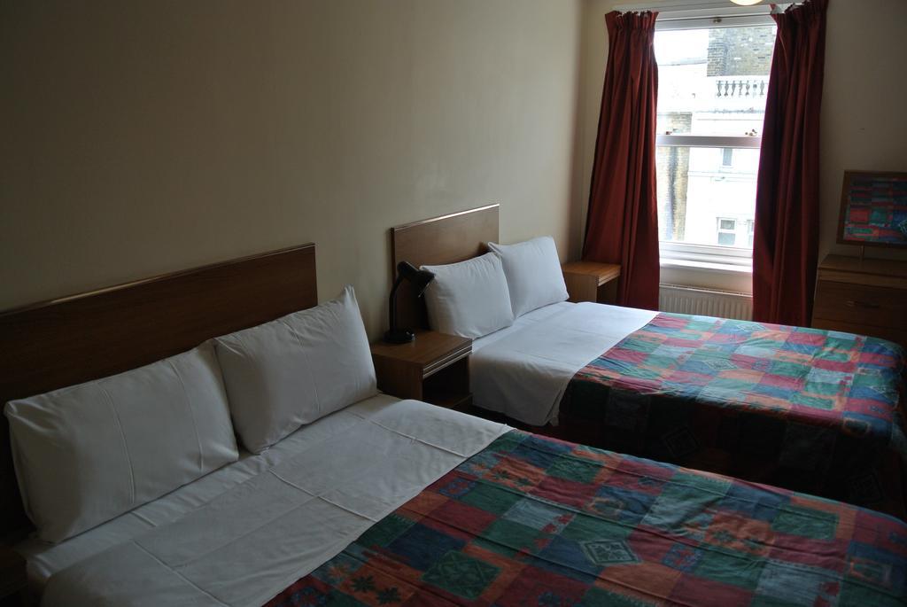 Carlton Hotel Лондон Номер фото